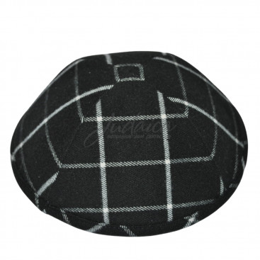 Кипа "Линии" черная